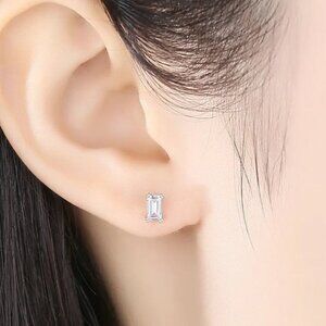 Silver Emerald Cut Zircon Earrings. 925 Sterling Silver. #1001